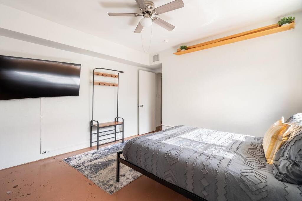 투산 Bright & Airy Near Uofa, 2 Min To Banner 아파트 외부 사진