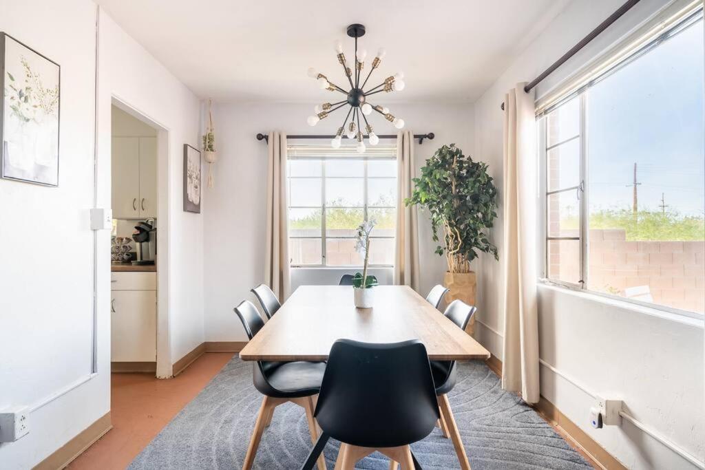 투산 Bright & Airy Near Uofa, 2 Min To Banner 아파트 외부 사진